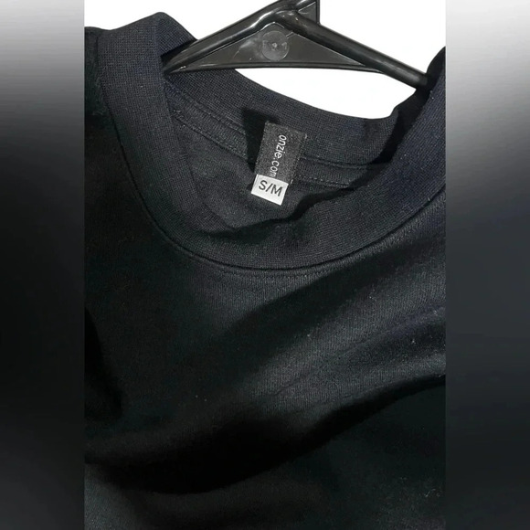 Small/Medium Pullover - Picture 2 of 3